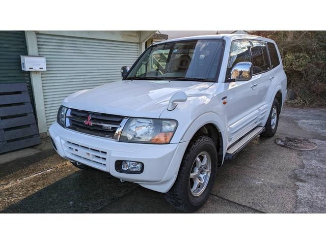Mitsubishi PAJERO 2002 — фото автомобиля 1