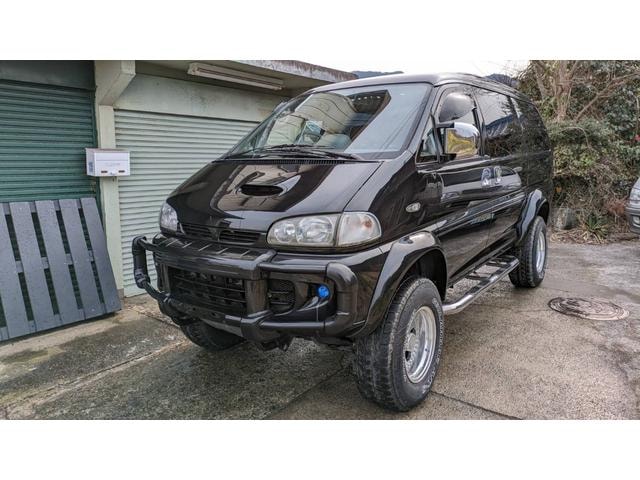 Mitsubishi DELICA SPACE GEAR 1997 — фото автомобиля 1