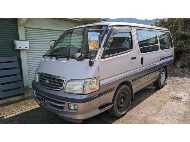 Toyota HIACE WAGON 1999 — фото автомобиля