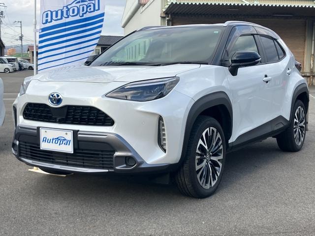 Toyota YARIS CROSS 2022 — фото автомобиля