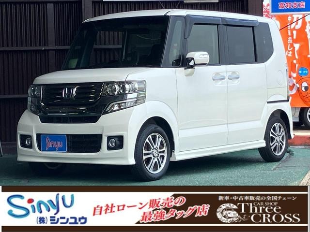 Honda N-BOX CUSTOM 2015 — фото автомобиля 1