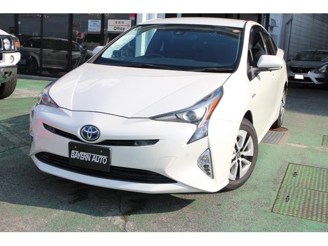 Toyota PRIUS 2018 — фото автомобиля 1