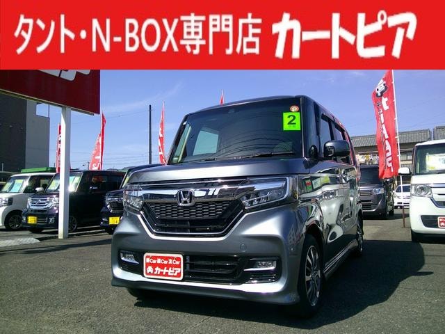 Honda N-BOX CUSTOM 2020 — фото автомобиля 1