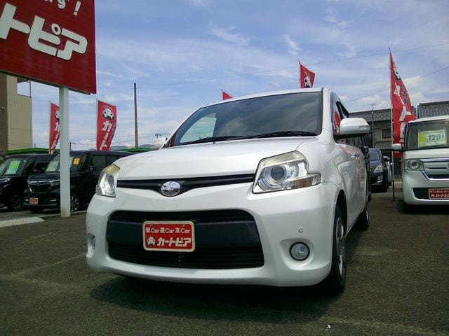 Toyota SIENTA 2015 — фото автомобиля 1
