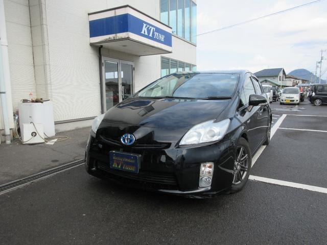 Toyota PRIUS 2012 — фото автомобиля 1