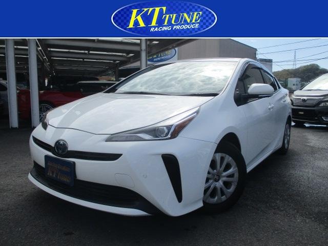Toyota PRIUS 2021 — фото автомобиля