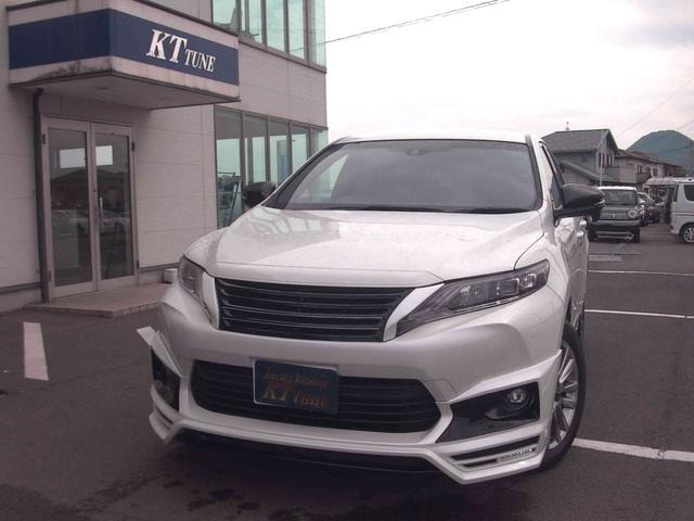 Toyota HARRIER 2015 — фото автомобиля 1