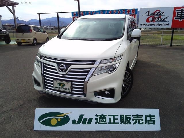 Nissan ELGRAND 2016 — фото автомобиля 1