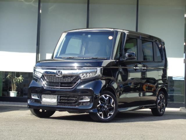 Honda N-BOX CUSTOM 2019 — фото автомобиля 1