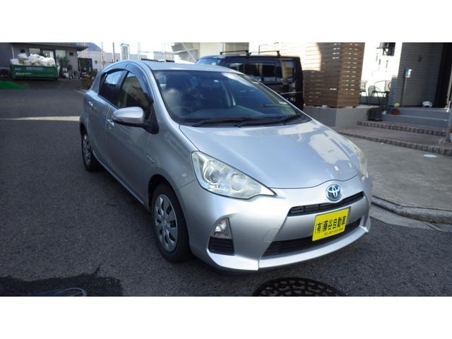 Toyota AQUA 2012 — фото автомобиля 1