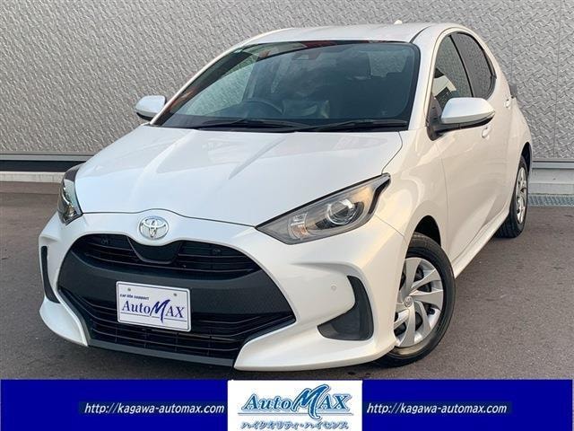 Toyota YARIS 2023 — фото автомобиля 1