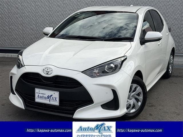 Toyota YARIS 2021 — фото автомобиля 1