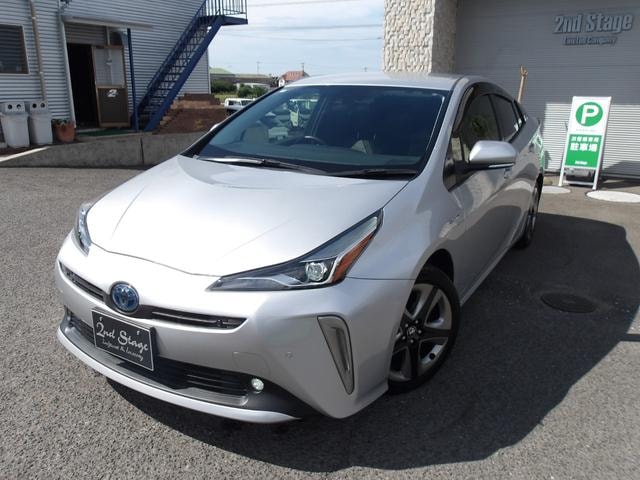 Toyota PRIUS 2019 — фото автомобиля 1