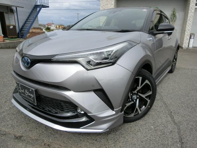 Toyota C-HR 2018 — фото автомобиля 1