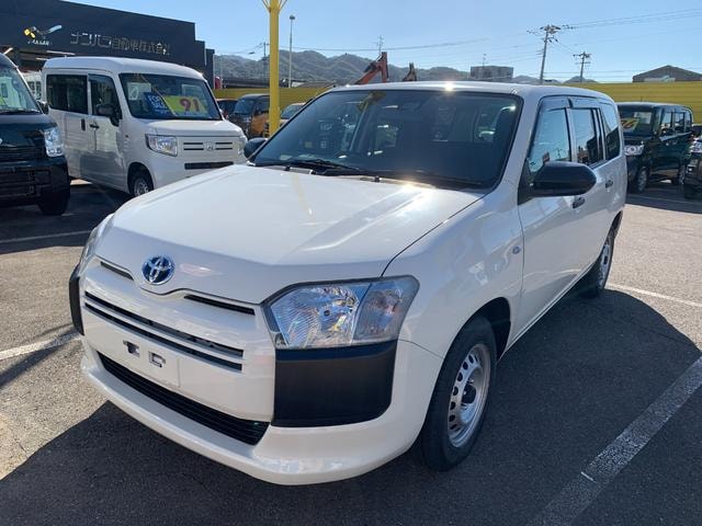 Toyota PROBOX 2023 — фото автомобиля 1