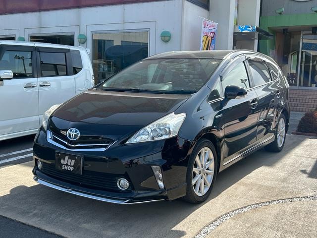 Toyota PRIUS ALPHA 2013 — фото автомобиля 1