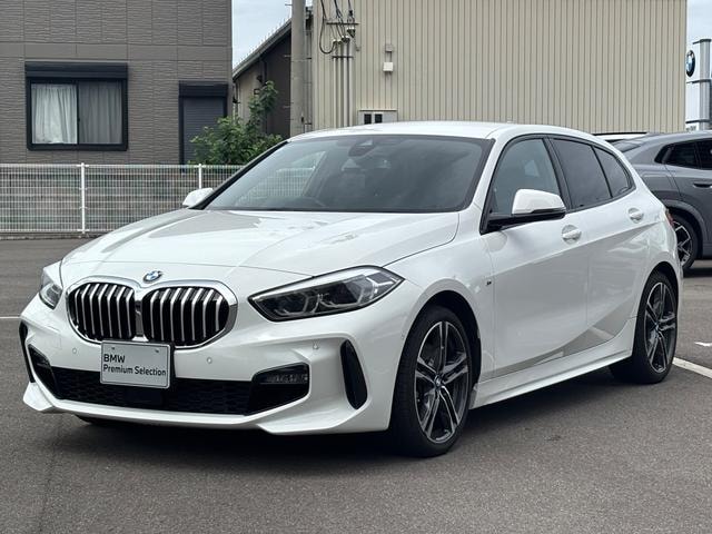 Bmw 1 SERIES 2022 — фото автомобиля 1