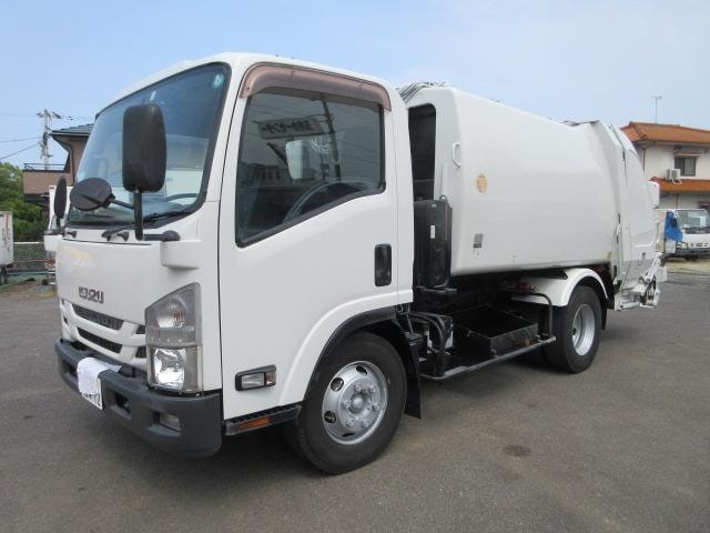 Isuzu ELF TRUCK 2015 — фото автомобиля 1