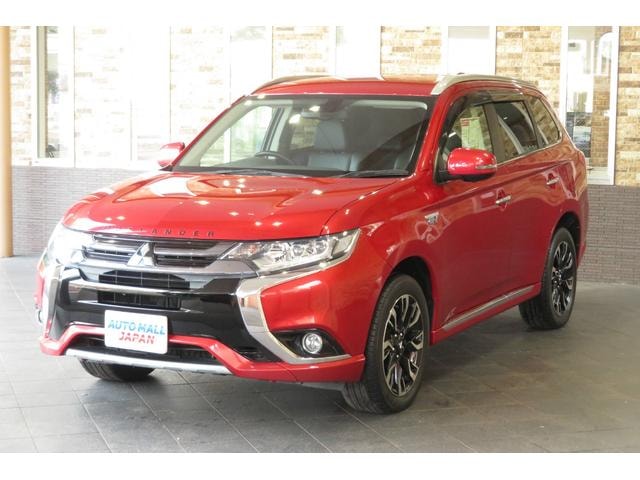 Mitsubishi OUTLANDER PHEV 2015 — фото автомобиля