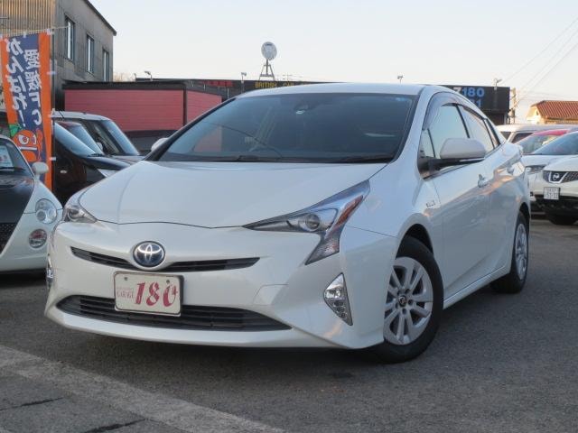 Toyota PRIUS 2017 — фото автомобиля 1