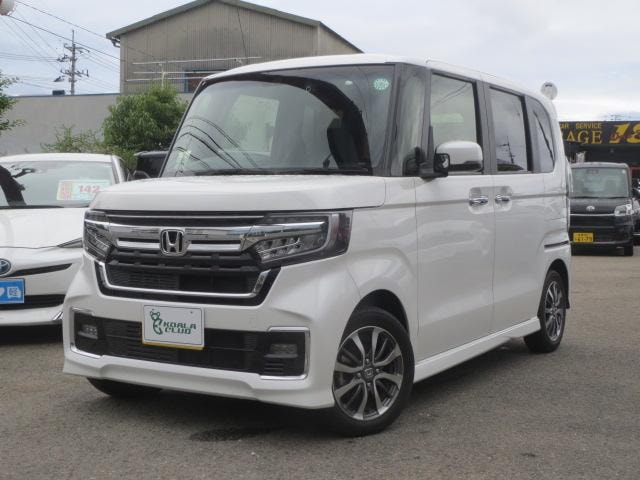 Honda N-BOX CUSTOM 2022 — фото автомобиля 1