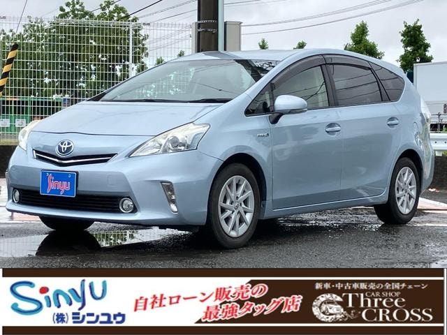 Toyota PRIUS ALPHA 2013 — фото автомобиля