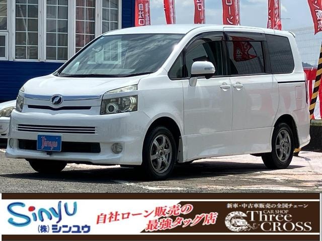 Toyota VOXY 2008 — фото автомобиля 1