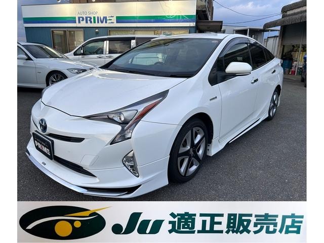 Toyota PRIUS 2016 — фото автомобиля 1