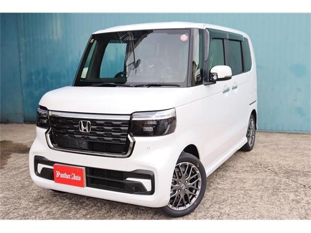Honda N-BOX CUSTOM 2023 — фото автомобиля 1