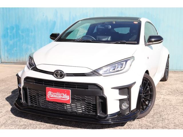 Toyota GR YARIS 2021 — фото автомобиля
