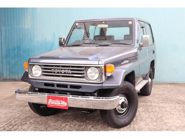 Toyota LAND CRUISER 70 1992 — фото автомобиля