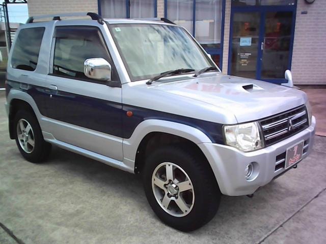 Mitsubishi PAJERO MINI 2012 — фото автомобиля