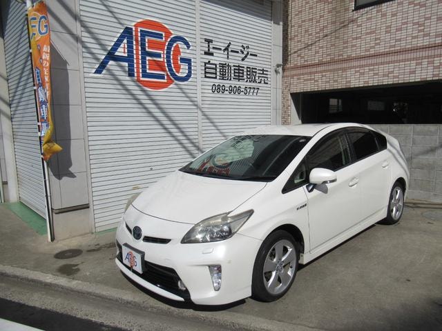 Toyota PRIUS 2012 — фото автомобиля 1