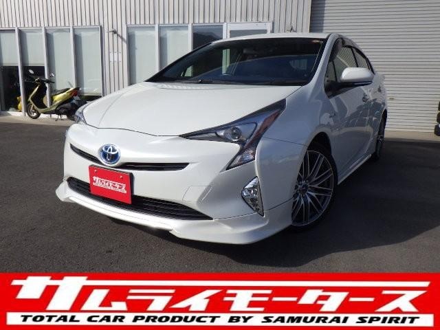 Toyota PRIUS 2016 — фото автомобиля 1