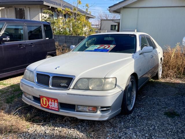 Nissan CIMA 2000 — фото автомобиля 1