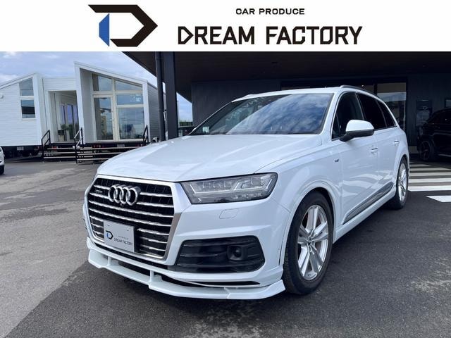 Audi Q7 2016 — фото автомобиля