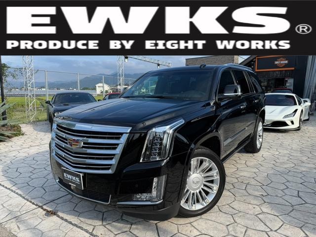 Cadillac ESCALADE 2016 — фото автомобиля 1