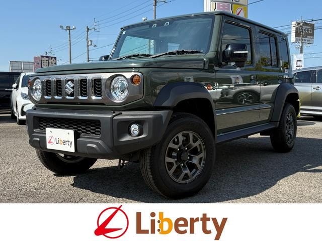 Suzuki JIMNY NOMADE 2025 — фото автомобиля