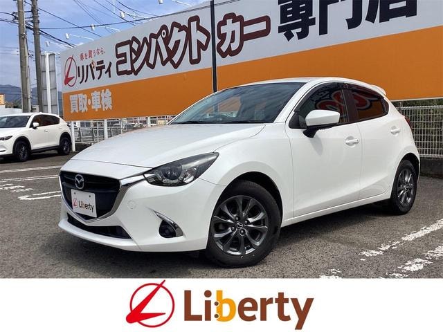 Mazda DEMIO 2018 — фото автомобиля 1