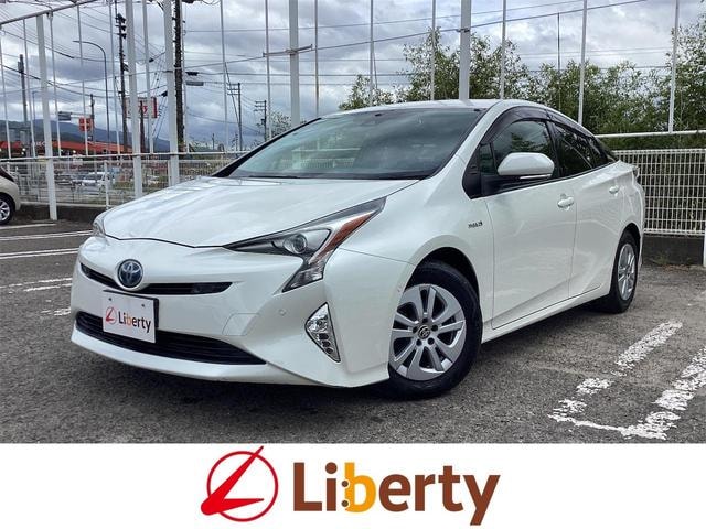 Toyota PRIUS 2017 — фото автомобиля 1