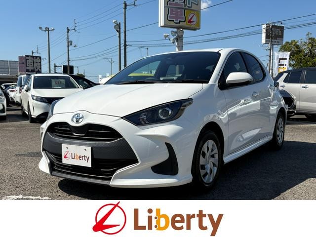 Toyota YARIS 2021 — фото автомобиля