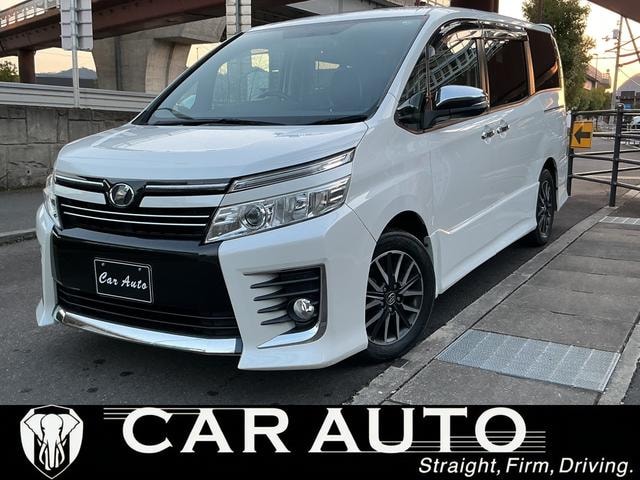 Toyota VOXY 2015 — фото автомобиля 1
