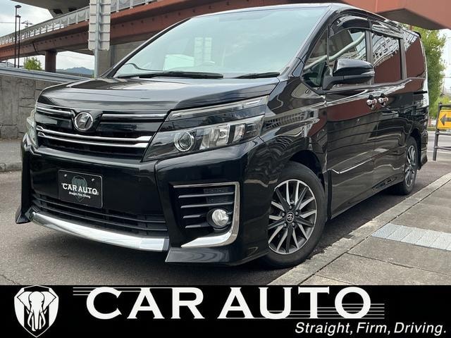 Toyota VOXY 2014 — фото автомобиля 1