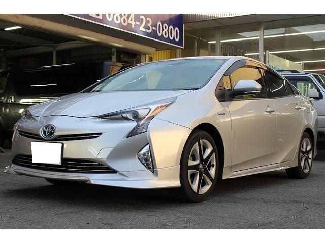 Toyota PRIUS 2016 — фото автомобиля 1
