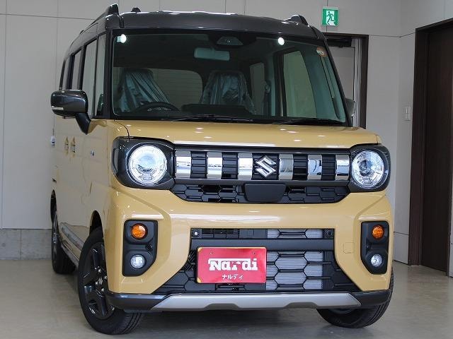 Suzuki SPACIA GEAR 2025 — фото автомобиля