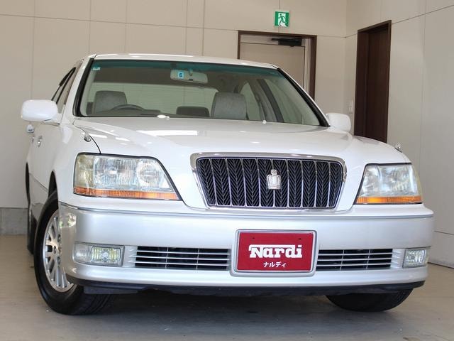 Toyota CROWN MAJESTA 1999 — фото автомобиля
