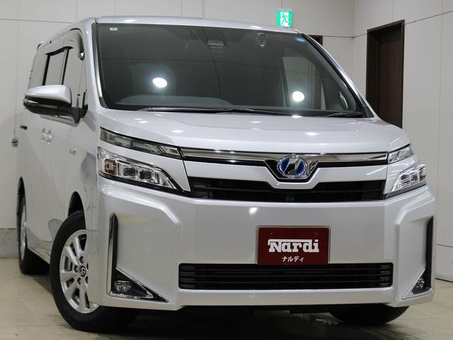 Toyota VOXY 2018 — фото автомобиля 1