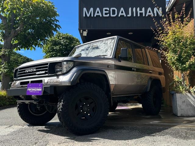 Toyota LAND CRUISER PRADO 1995 — фото автомобиля