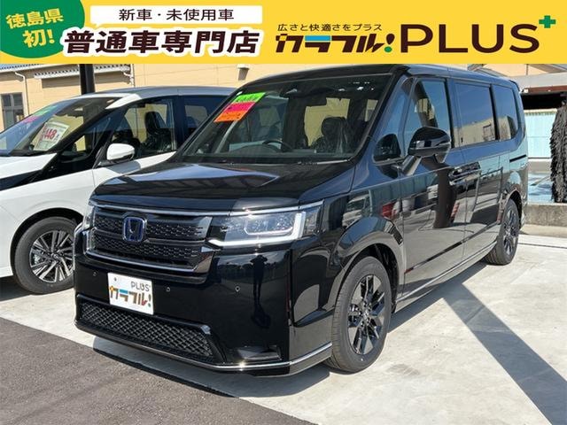Honda STEPWAGON 2026 — фото автомобиля 1