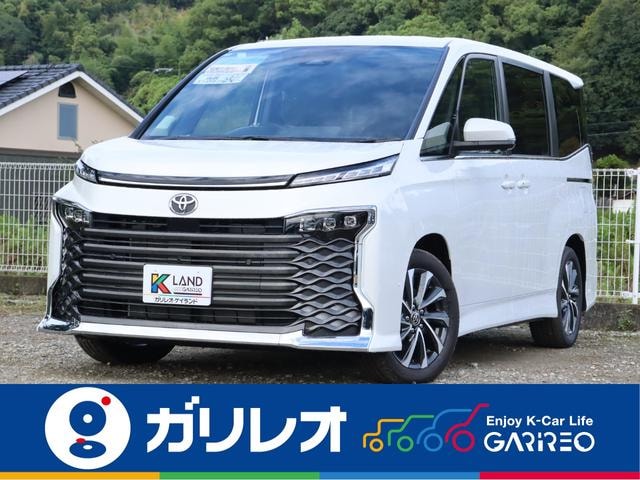 Toyota VOXY 2026 — фото автомобиля 1
